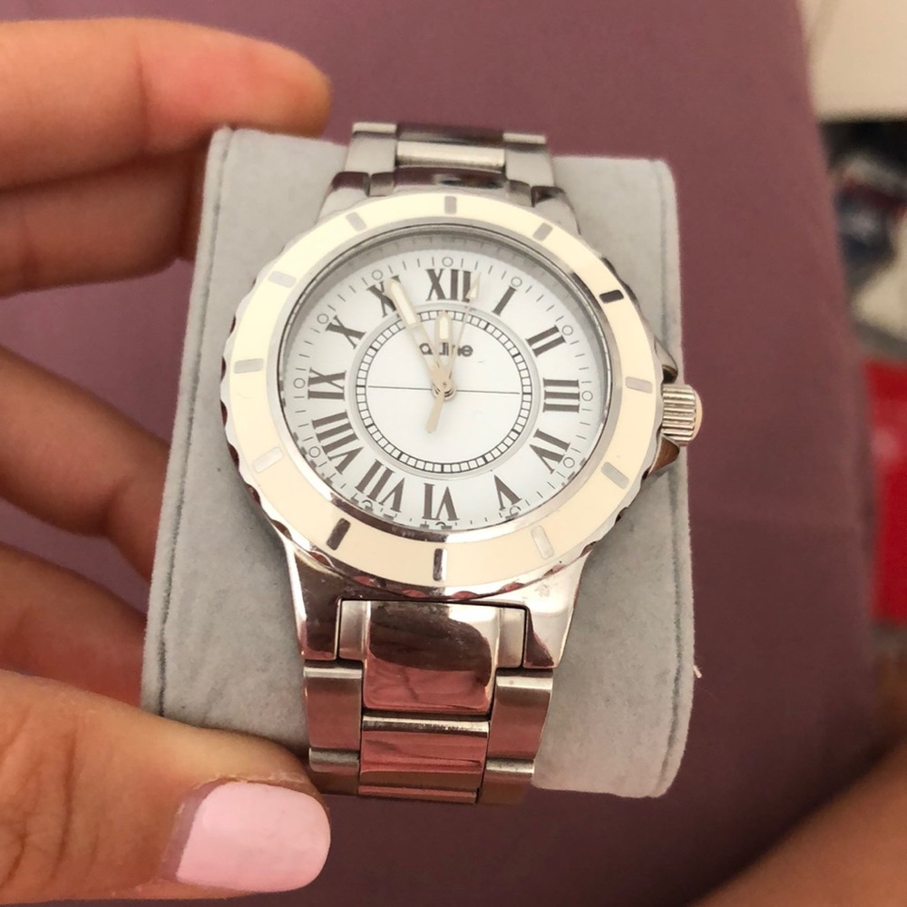 a-line watch